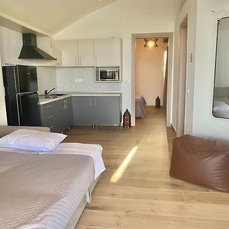 Ocean Sun 4 Apartman Fíra Kültér fotó