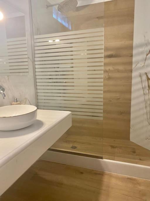 Ocean Sun 4 Apartman Fíra Kültér fotó