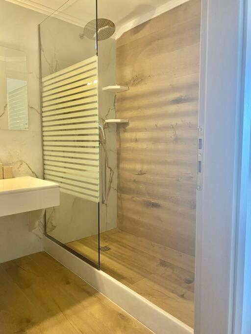 Ocean Sun 4 Apartman Fíra Kültér fotó